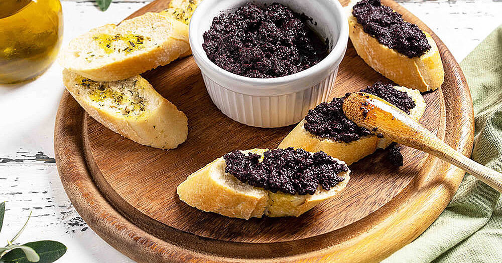 Oliven-Tapenade hausgemacht - ein Hauch von Mittelmeer