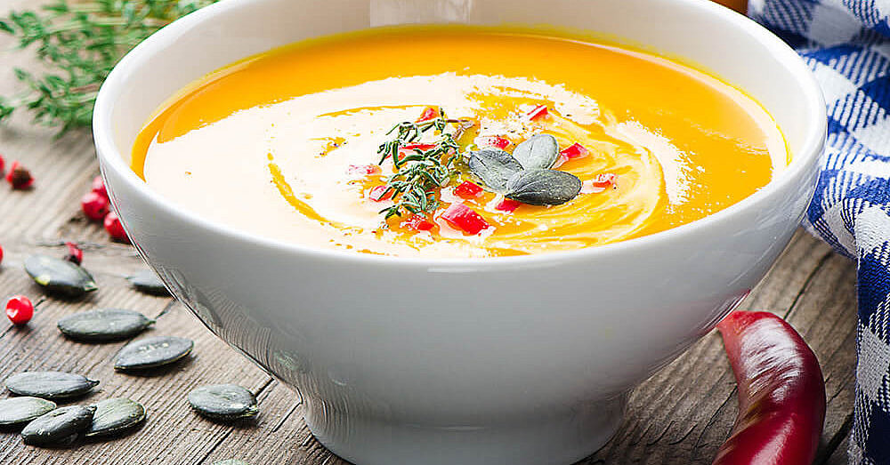 Kürbissuppe mit Mango und Curry - von Starkoch Christian Henze Kürbissuppe mit Mango und Curry - von Starkoch Christian Henze