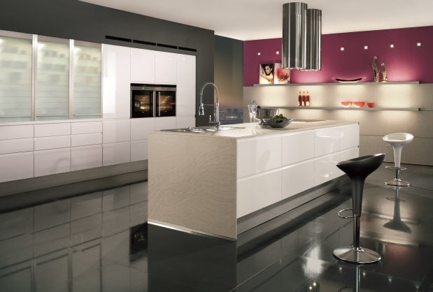 KüchenMarkt Moderne Küche Pura grifflos