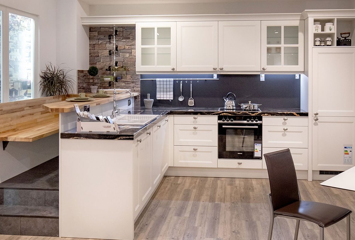 KüchenMarkt Experten-Tipp hochgesetzte Bank