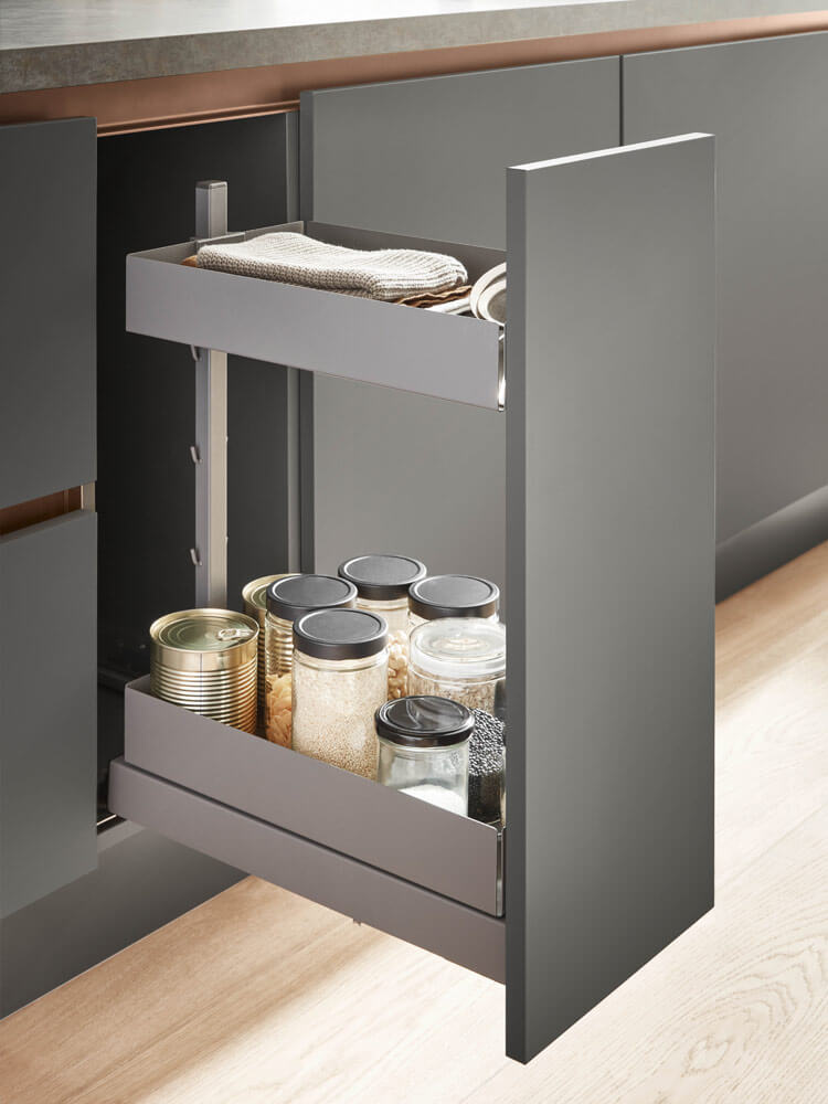 Vorratshaltung im Auszug – Küchenorganisation mit Konserven und Gläsern im Vollauszug – KüchenMarkt