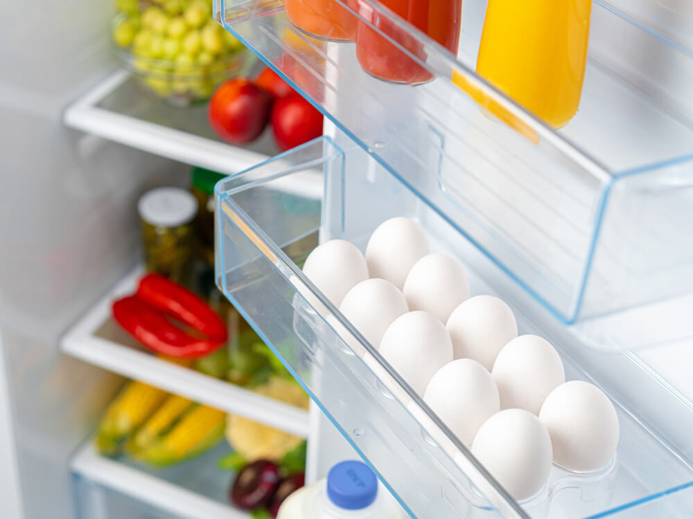 Eier in der Kühlschranktür lagern vermeiden wegen Temperaturschwankungen